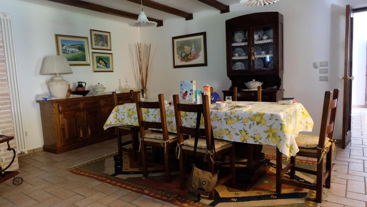 فانو B&B Salvarosa المظهر الخارجي الصورة