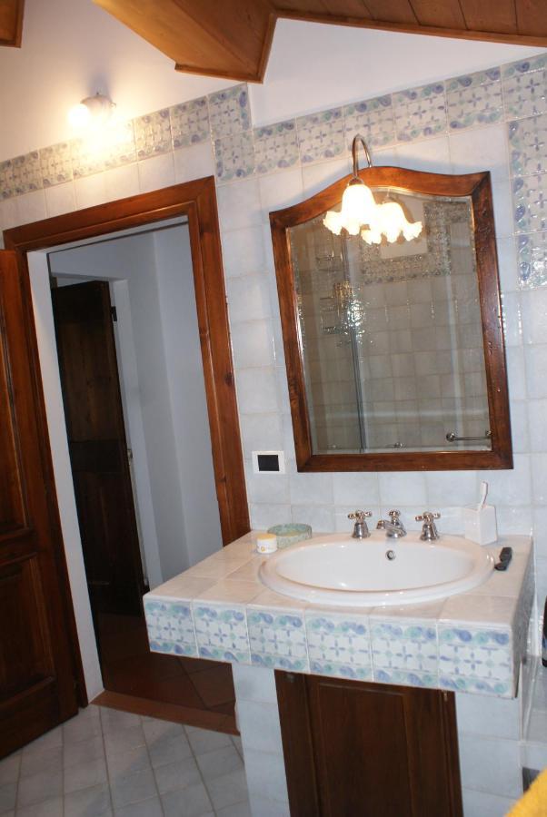 فانو B&B Salvarosa المظهر الخارجي الصورة